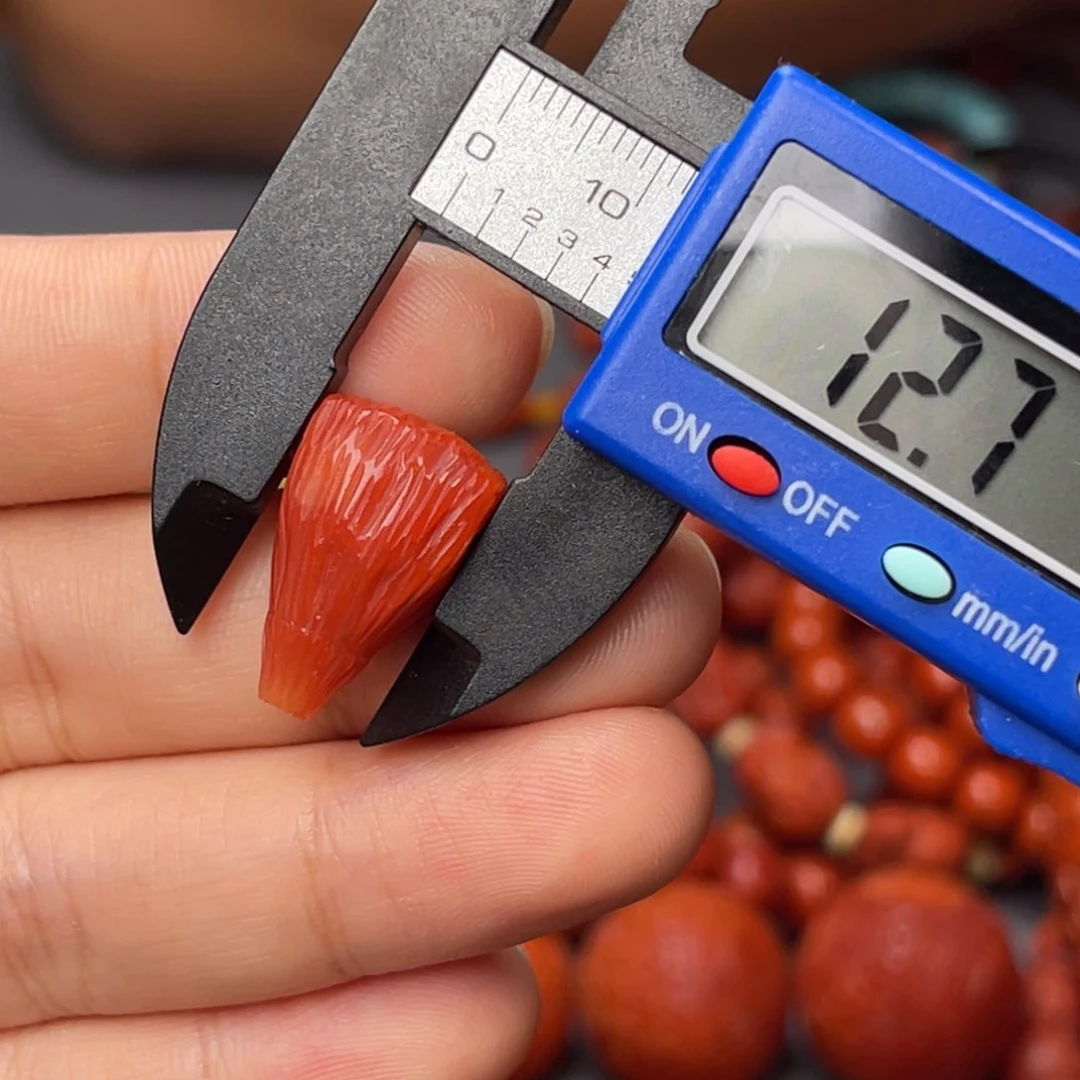 南红玛瑙配饰未镶嵌