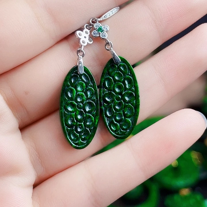 翡翠银S925镶嵌颈饰多样性