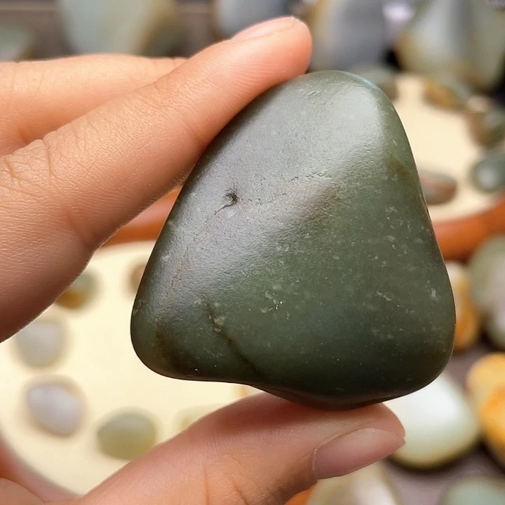 和田玉未镶嵌颈饰25
