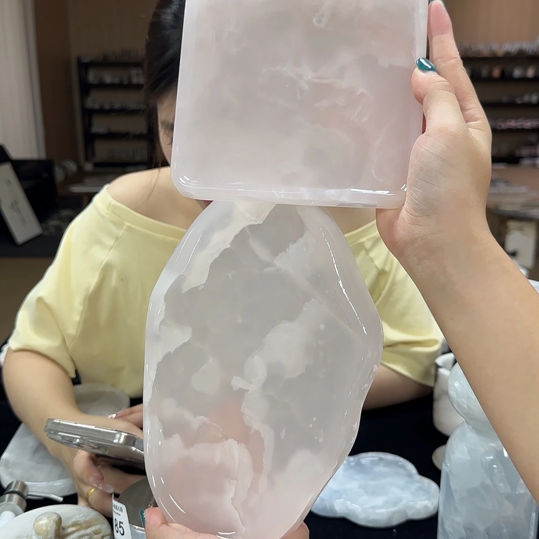石材J****?1206粉玉大云朵15方