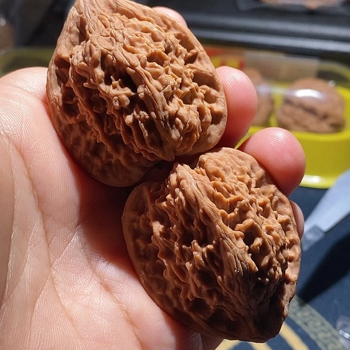 【闪购商品】吊坠文玩核桃风**记红狮子