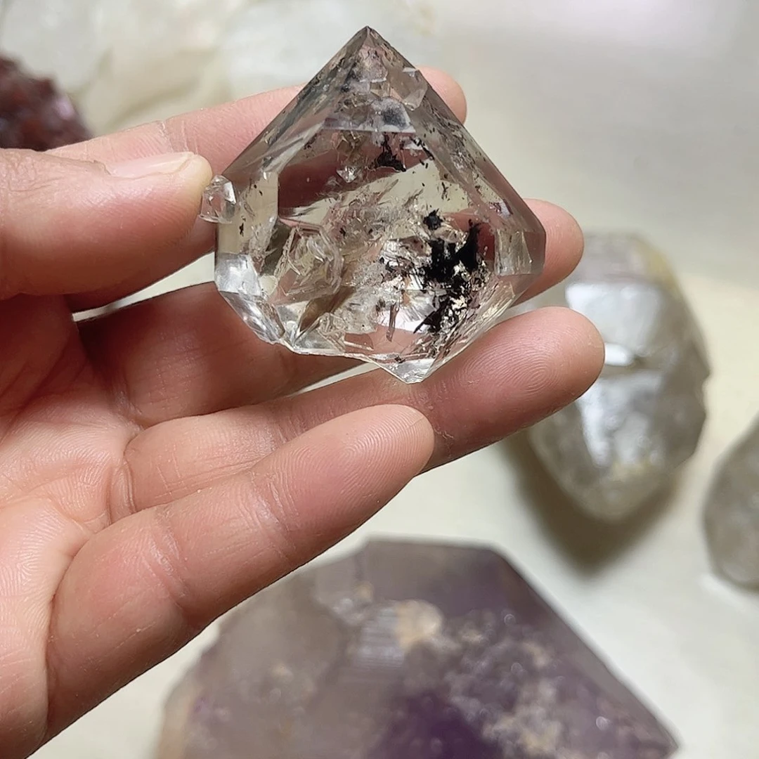 水晶天然水晶原石未镶嵌马*嘟