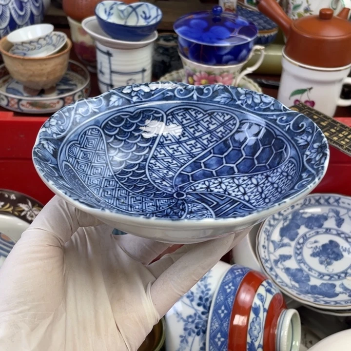 他家瓷器真美….开播了