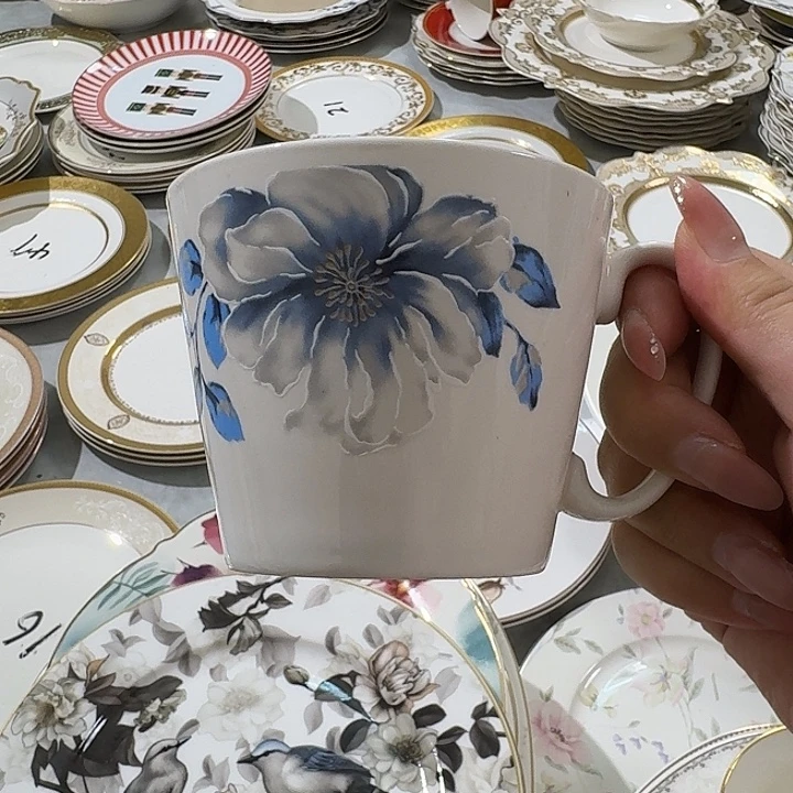 N***N瓷马克杯小蓝花1个