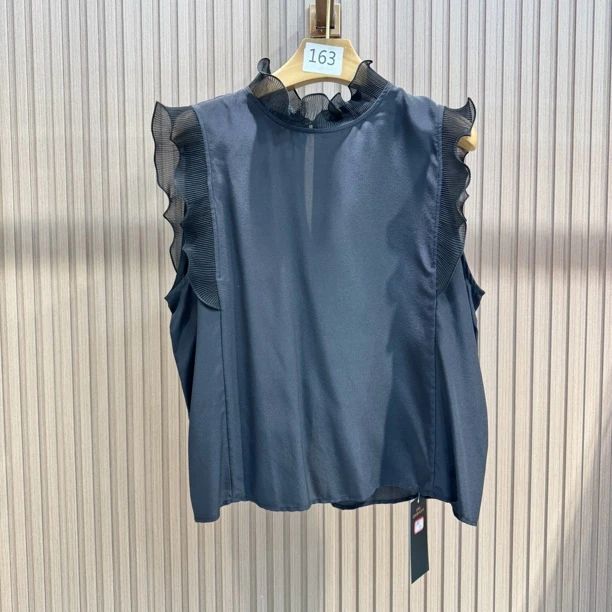 54 木耳边桑蚕丝衬衫背心