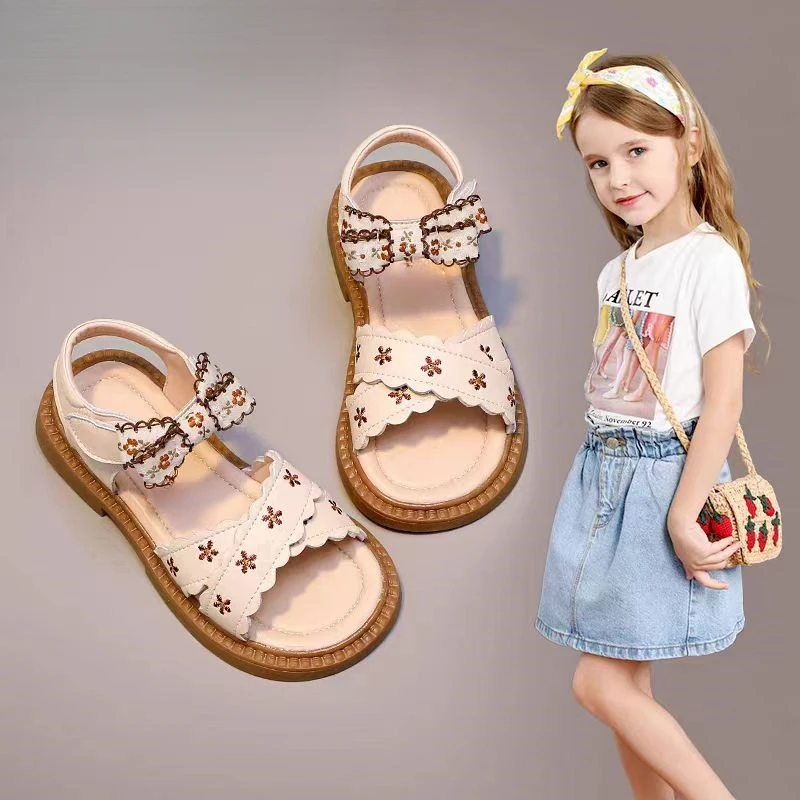 女童凉鞋宝宝软底小香风公主鞋2025年新款时尚蝴蝶结露趾沙滩凉鞋