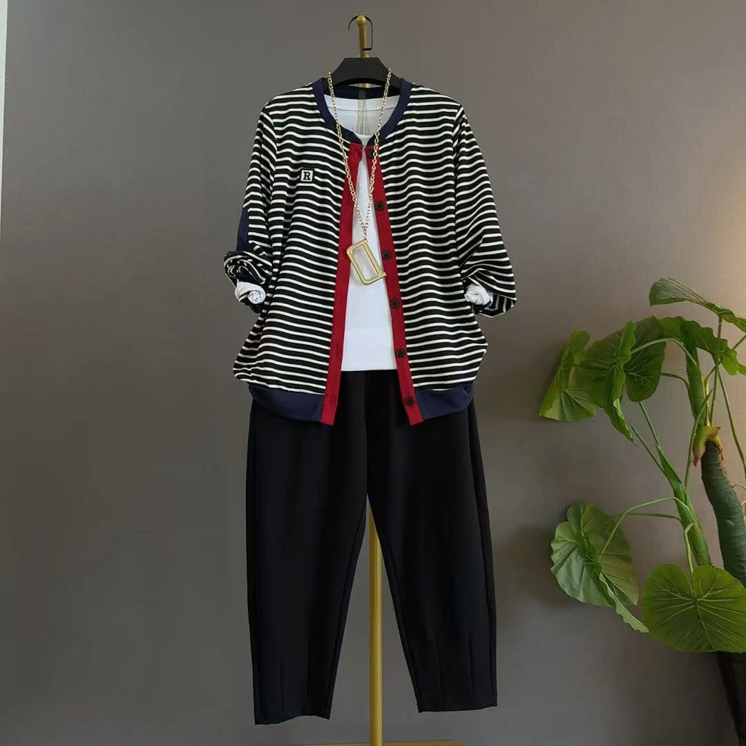 长袖纽扣圆领修身型拼色条纹T恤休闲春季miu系大小姐时尚洋气大码