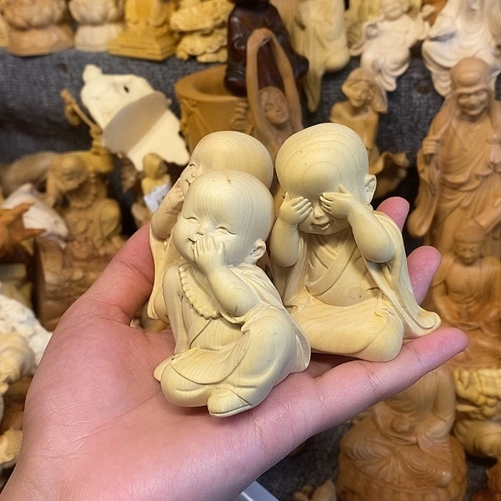 黄杨木黄杨木瑕疵三不和尚