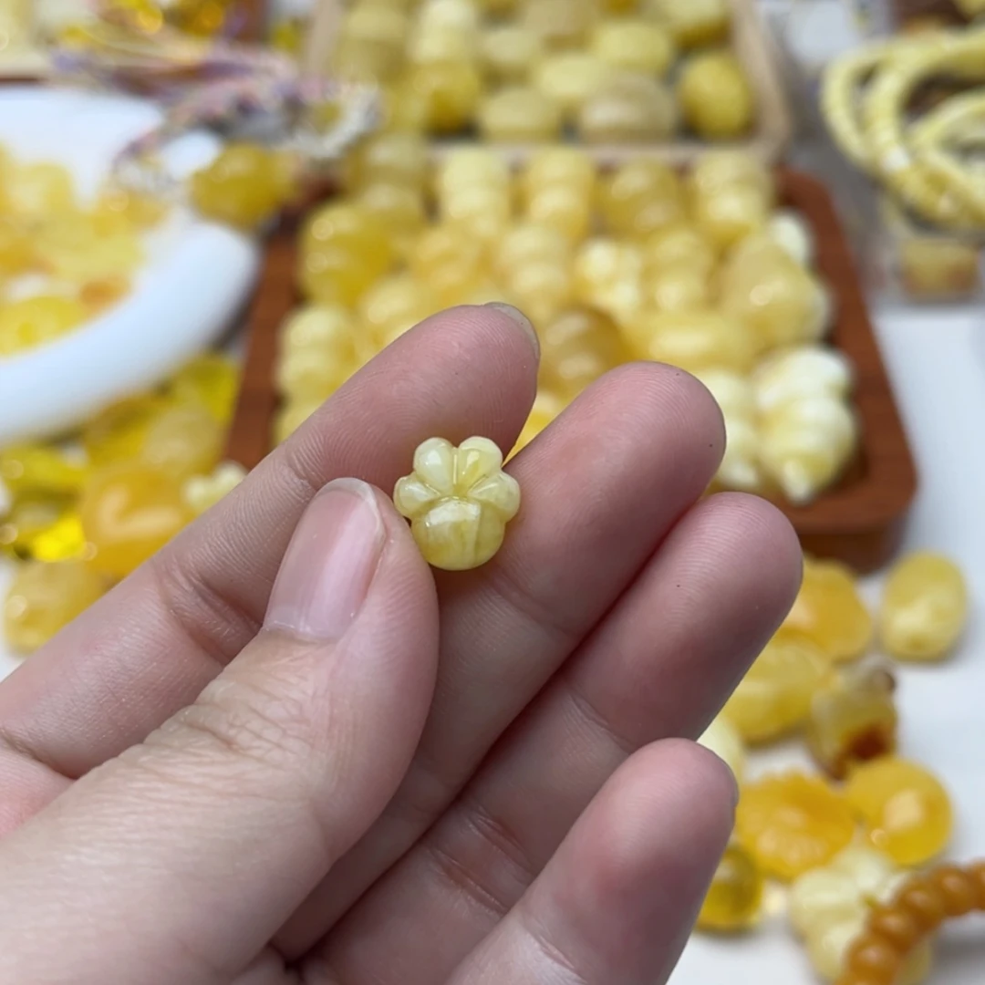 【闪购商品】未镶嵌蜜蜡裸石配饰