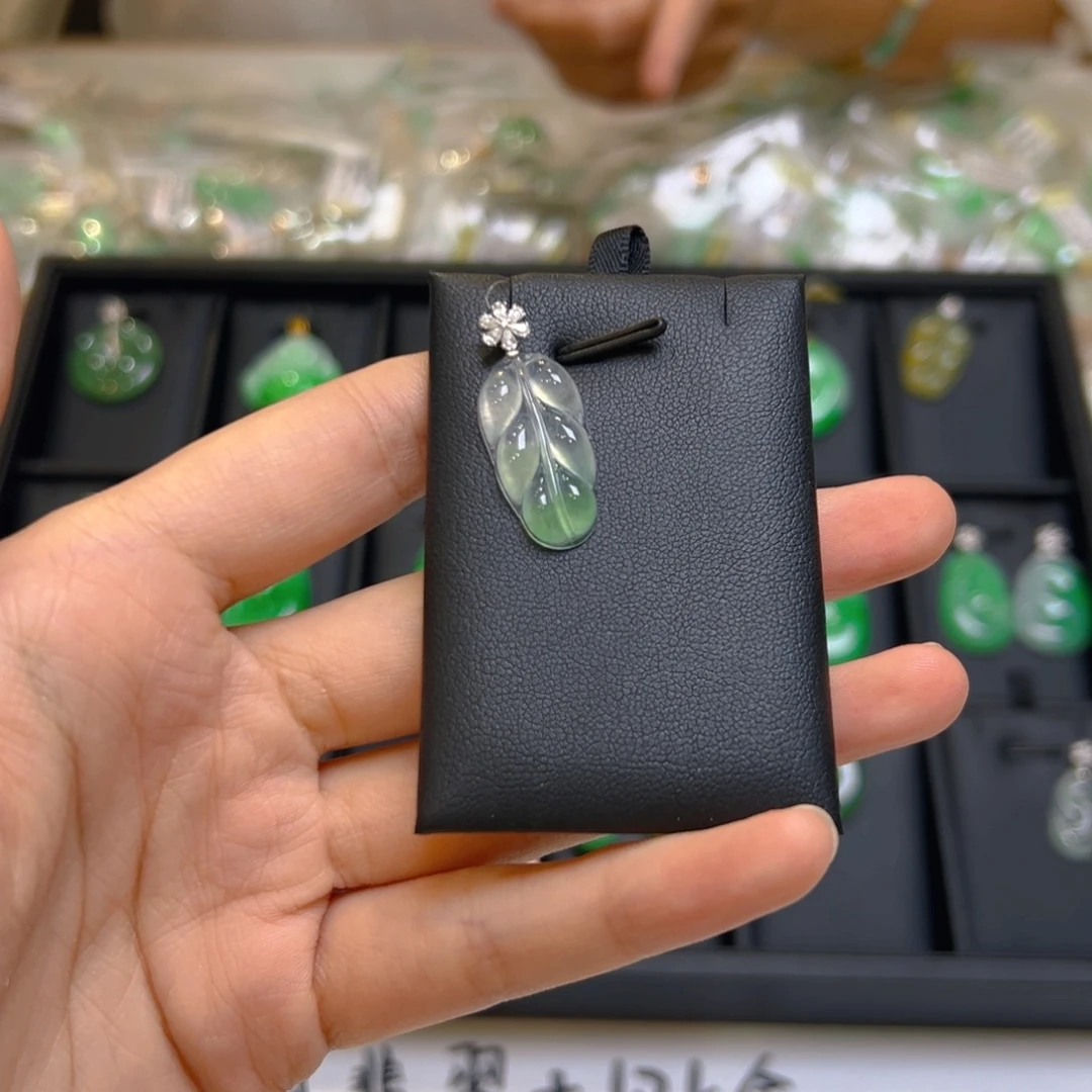 吊坠(不含链)18K金镶嵌翡翠