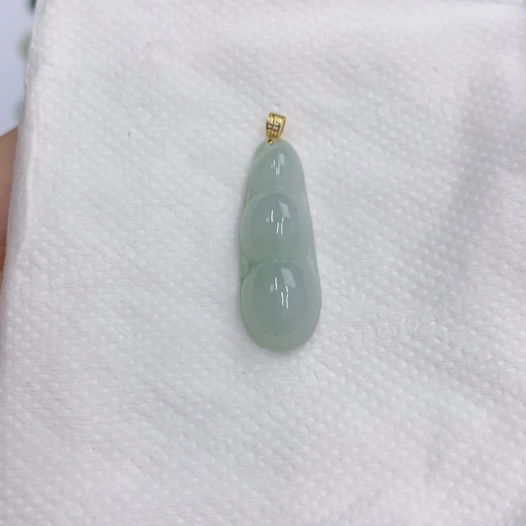 翡翠18K金镶嵌颈饰翡翠