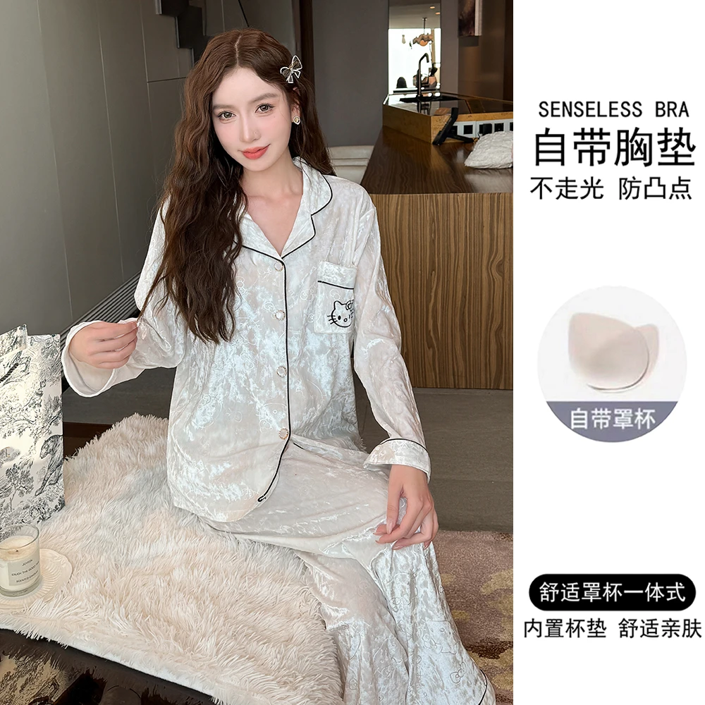 带胸垫2025年新款金丝绒睡衣女春秋季长袖可爱卡通秋冬家居服套装