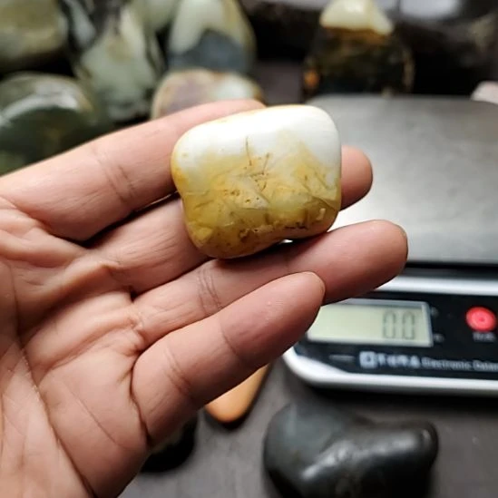 和田玉（糖玉）未镶嵌挂件