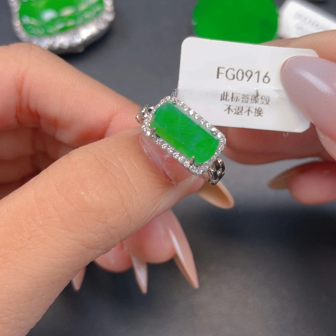 【闪购商品】颈饰银S925镶嵌翡翠翡翠