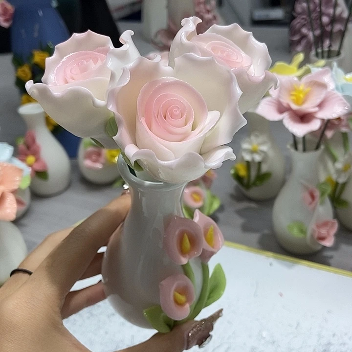 陶瓷纯手工捏花设计