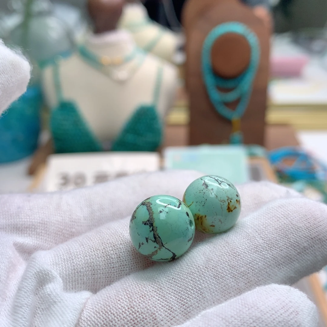 绿松石未镶嵌饰品