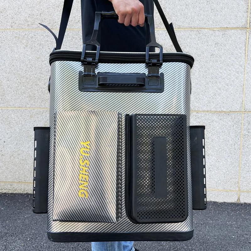 加厚防水多功能双肩背钓鱼桶大容量装鱼桶带插杆设计