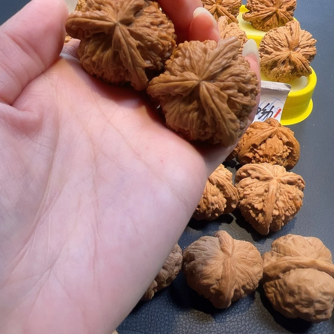 文玩核桃吊坠40尺白奔