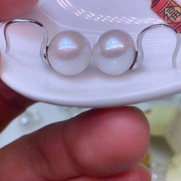 银S925镶嵌耳饰淡水珍珠