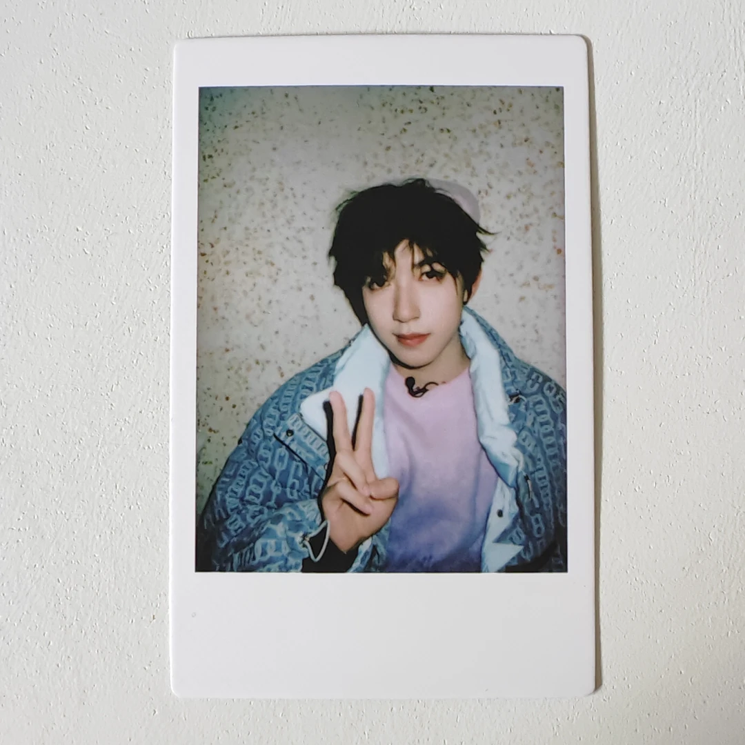 贺峻霖小卡 冬日记忆室内