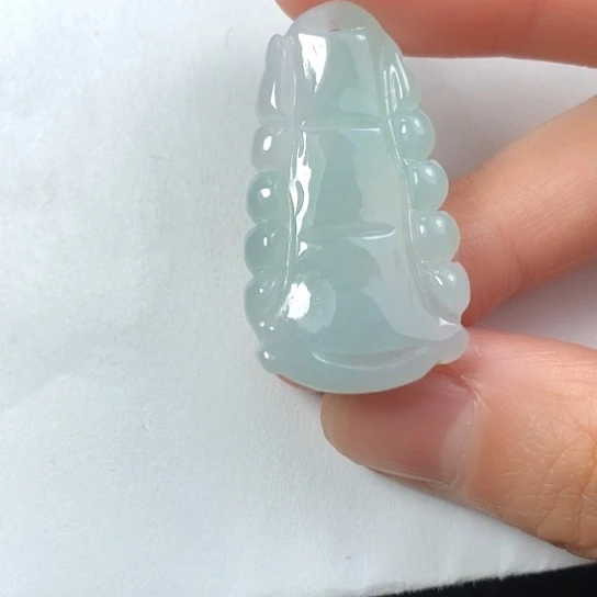 翡翠未镶嵌颈饰缅甸A货，每天下午1点半开播