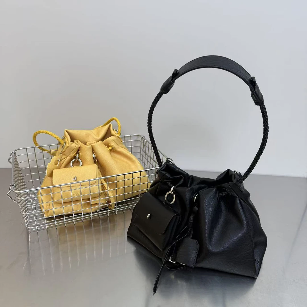 2025新款单肩云朵包拉链暗袋抽带小包包磁扣斜跨腋下包