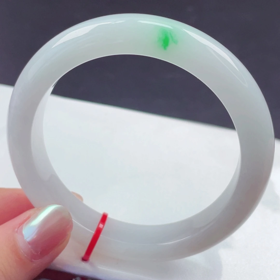 翡翠未镶嵌手镯56圈口