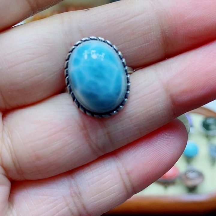 未镶嵌颈饰水晶子***?水晶