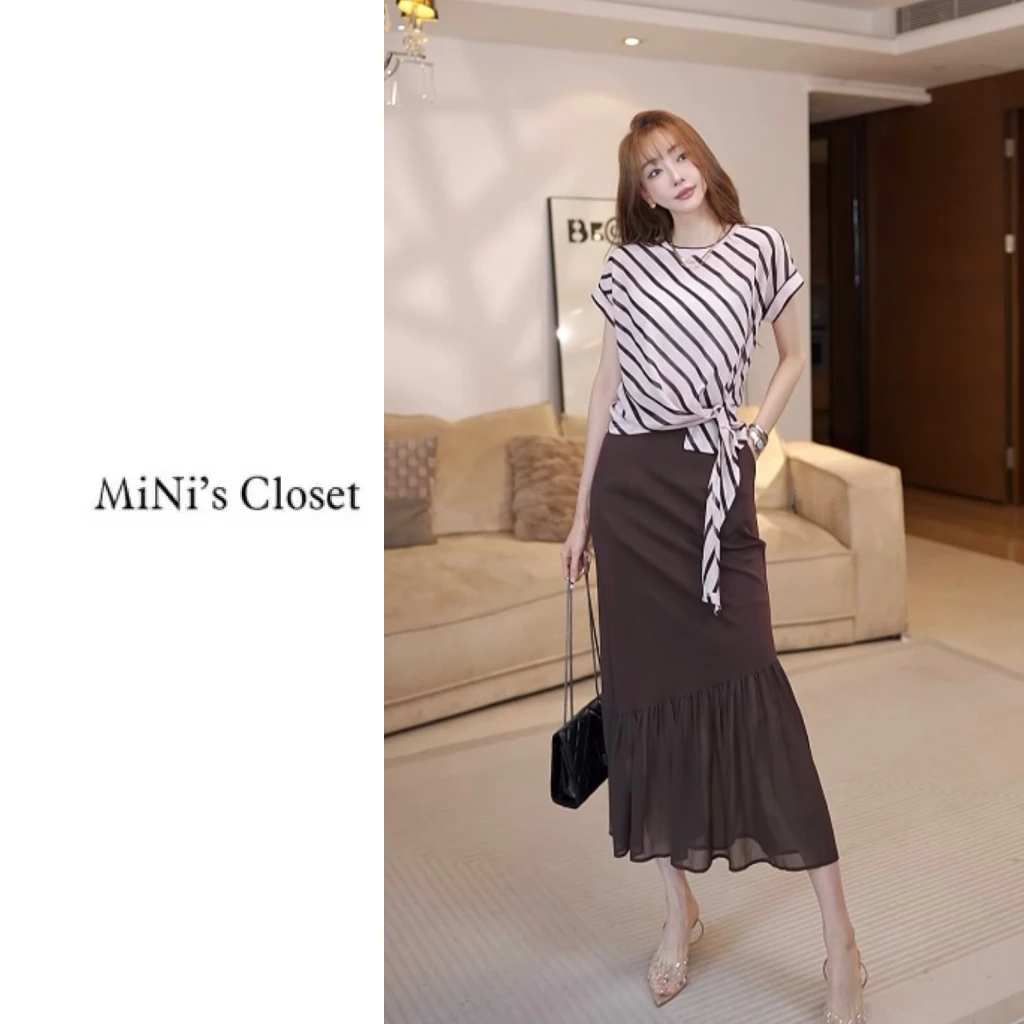 【MiNi推荐】新款时尚减龄条纹撞色拼接收腰显瘦半裙套装女JE2254