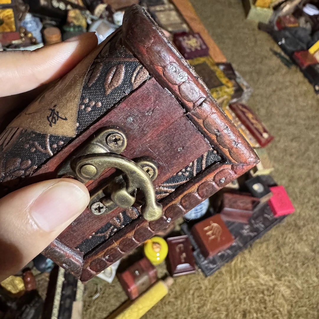 【闪购商品】福利小红盒完整复古风