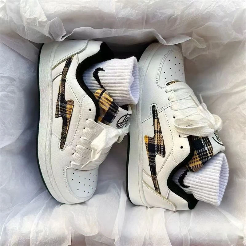 面包鞋原创闪电白黄色板鞋男士ins潮复古情侣休闲鞋子女2025新款