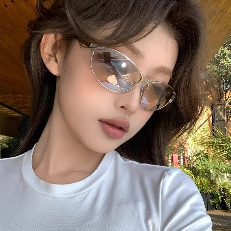 美式猫眼墨镜女科技感网红街拍太阳镜时髦前卫赛博朋克太阳镜