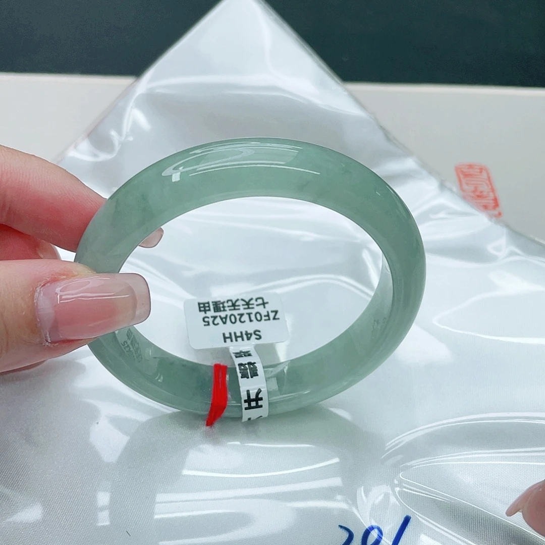 翡翠手镯未镶嵌正57.3