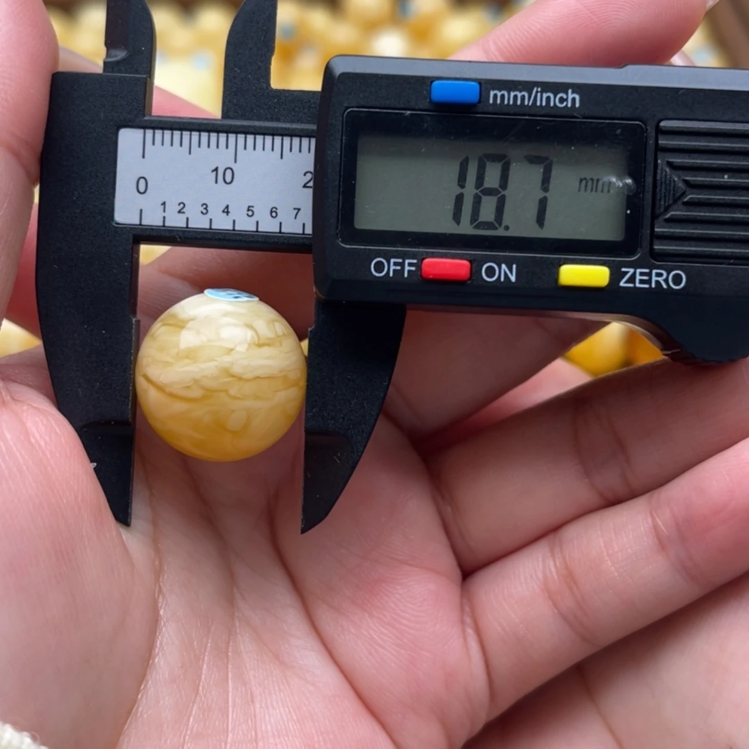 琥珀未镶嵌裸石蜜蜡圆珠笑