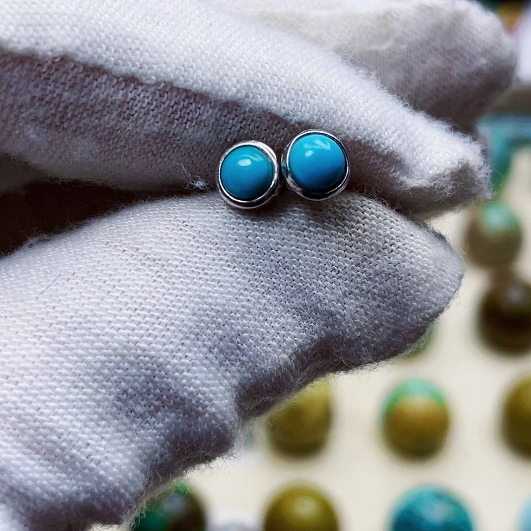 绿松石未镶嵌饰品