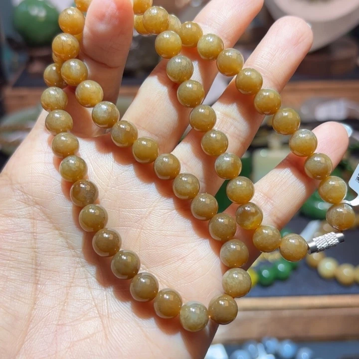 和田玉18K金镶嵌颈饰