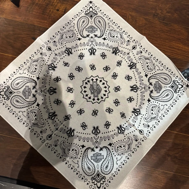 哈雷最新款原厂大方巾97696-22vx