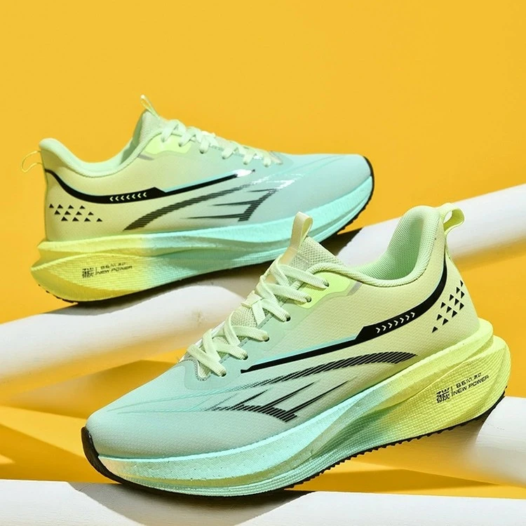 专注特大码跑步鞋48加大加宽运动鞋碳板竞速跑鞋防水防风保暖系带