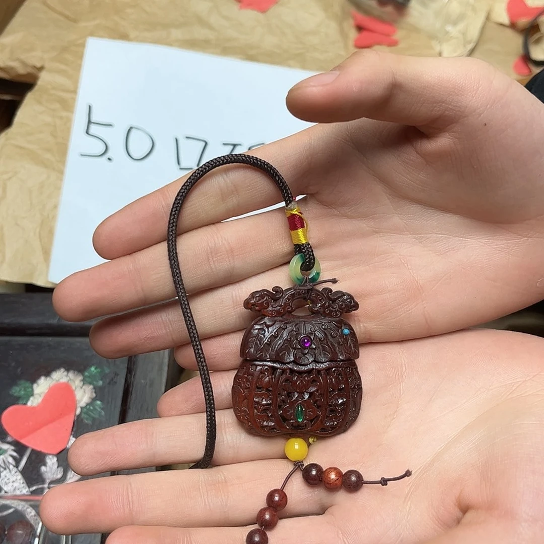 大叶紫檀（黑酸枝木类）