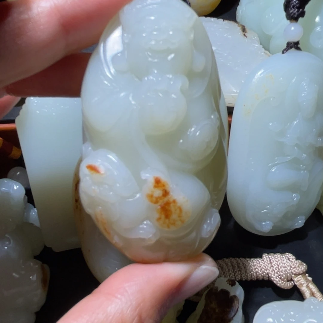 合***快和田玉（糖玉）未镶嵌挂件