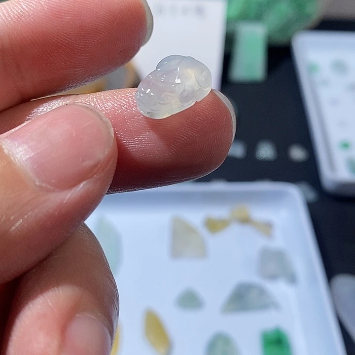 定制翡翠未镶嵌有