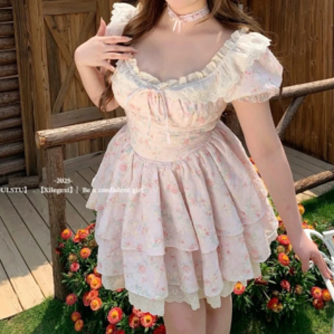 大码女装微胖纯欲泡泡袖碎花夏季甜美收腰显瘦连衣裙