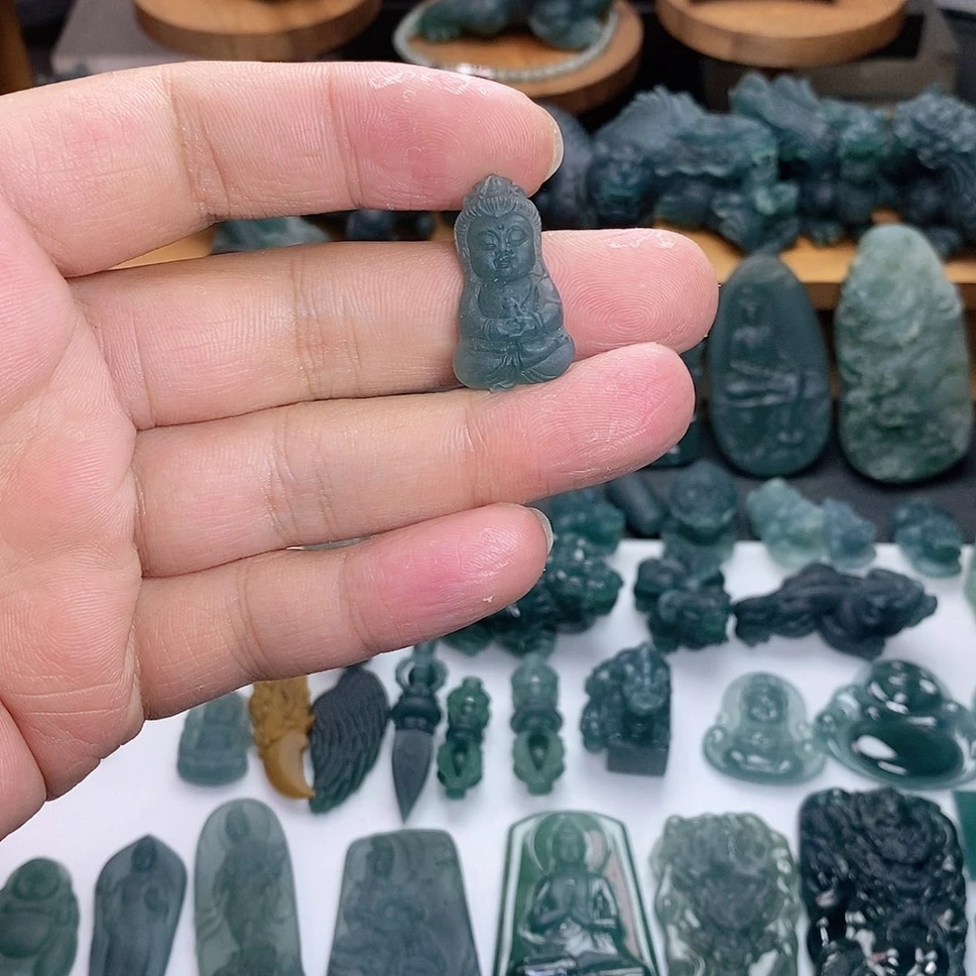 定制翡翠未镶嵌宝宝佛