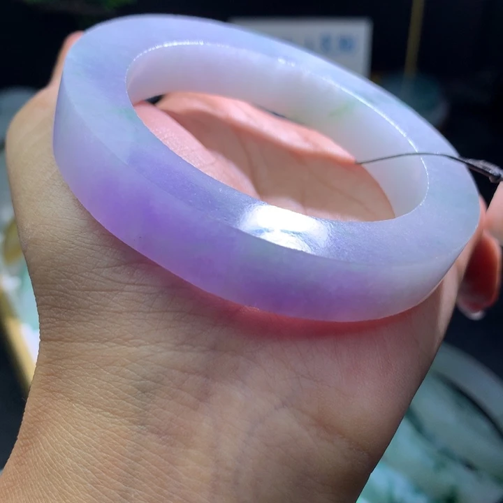 定制翡翠未镶嵌翡翠手镯