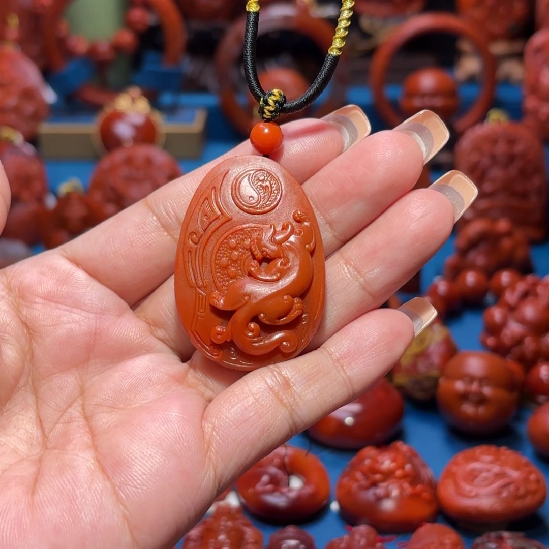 未镶嵌雕刻南红玛瑙