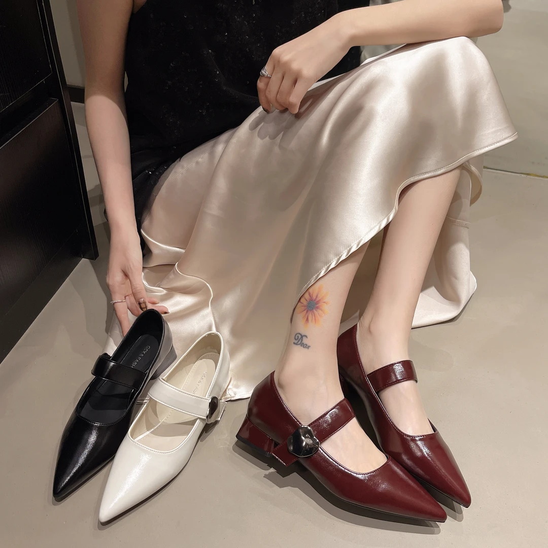 春温高跟鞋尖头高跟鞋时尚气质国潮百搭法式春季复古中跟浅口鞋子