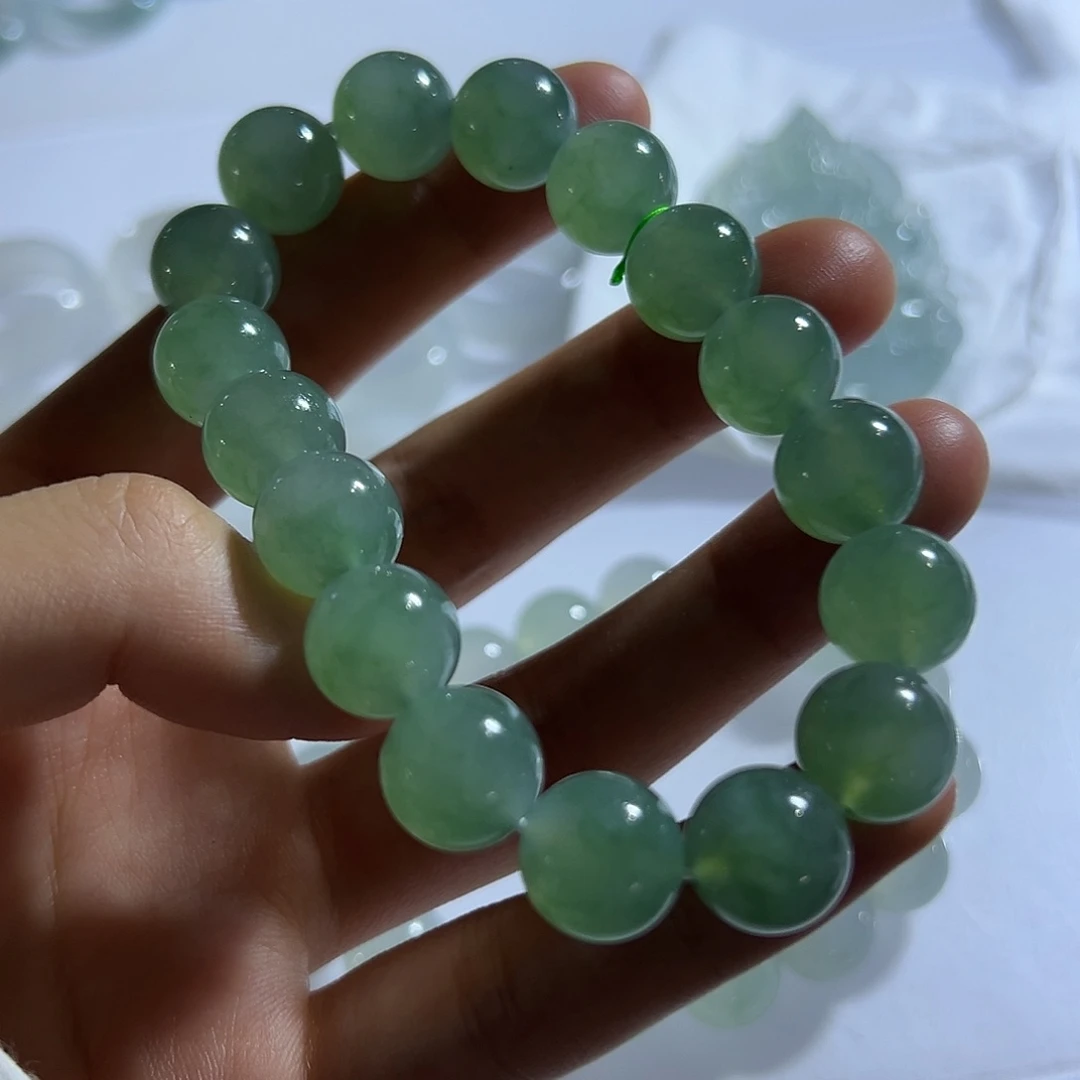 定制翡翠未镶嵌挂件