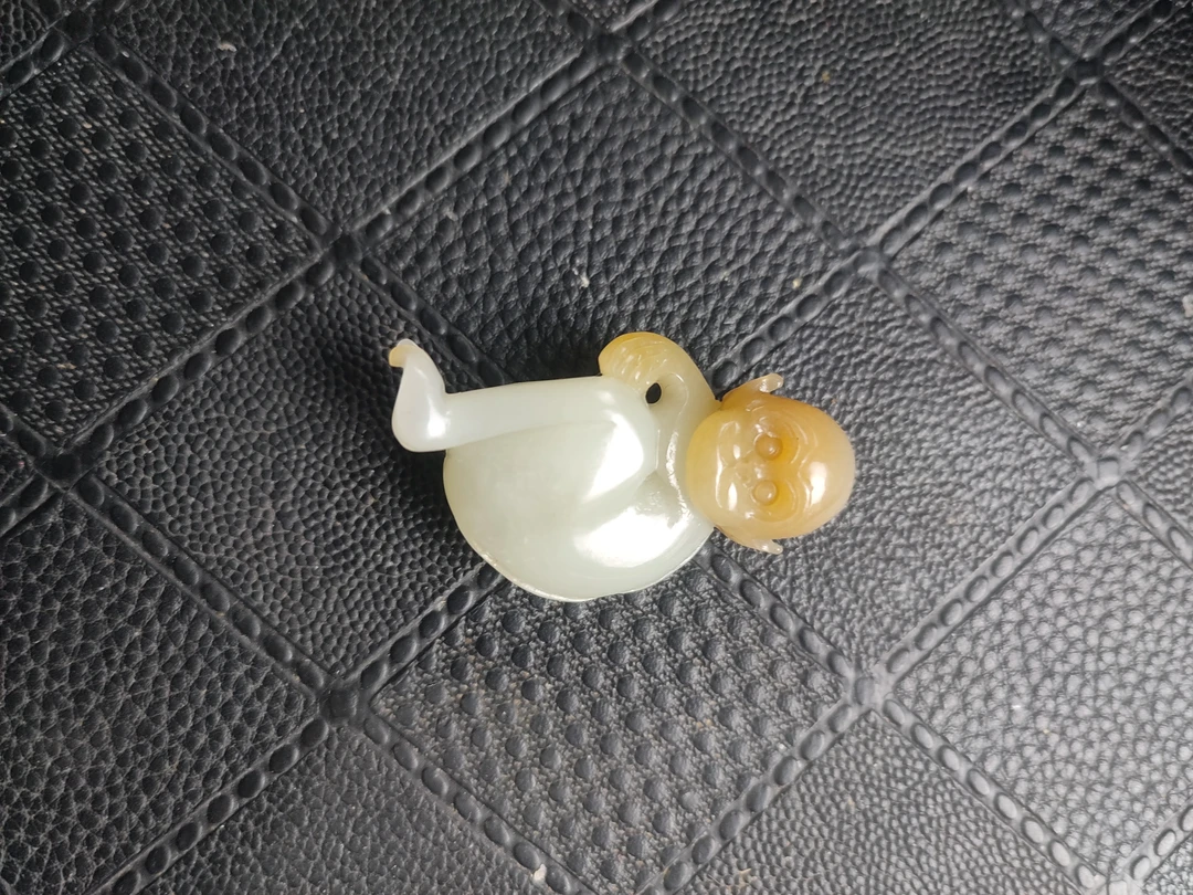 精品小翁仲肉质细腻油润如脂手工精雕