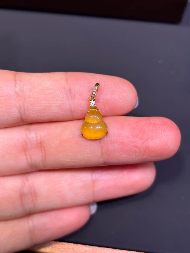 天然缅甸翡翠A货18k冰黄万能扣提溜挂件