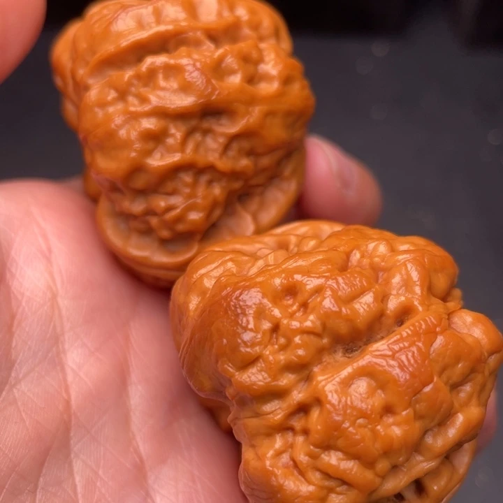 秦岭野生核桃文玩